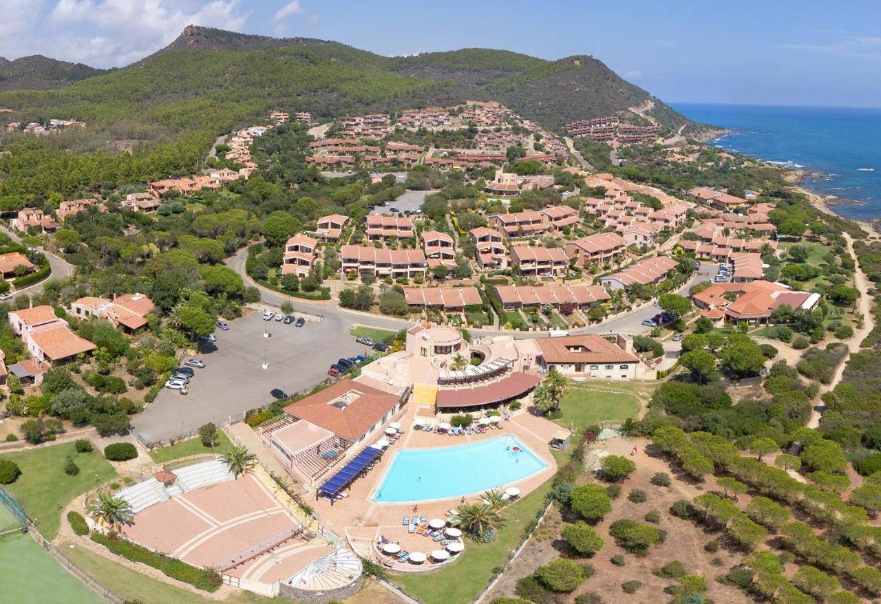 Residence Il Borgo Di Porto Corallo 빌라푸주 외부 사진