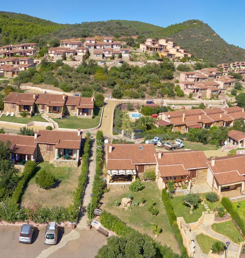 Residence Il Borgo Di Porto Corallo 빌라푸주 외부 사진