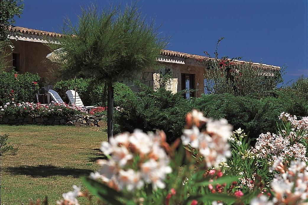 Residence Il Borgo Di Porto Corallo 빌라푸주 외부 사진