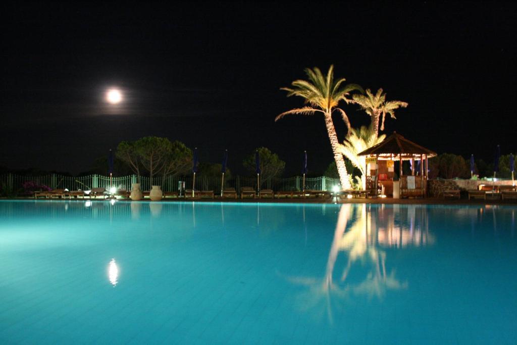 Residence Il Borgo Di Porto Corallo 빌라푸주 외부 사진