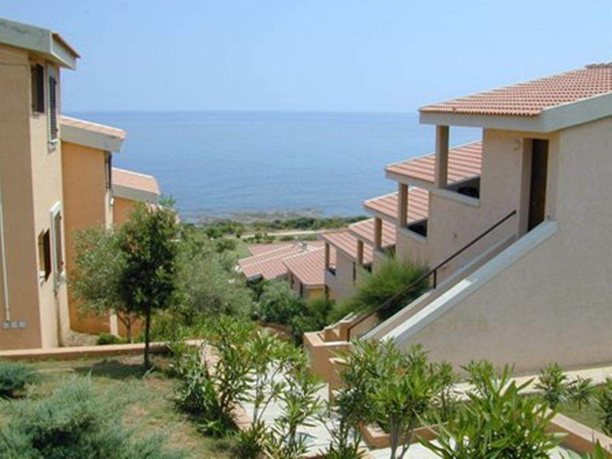 Residence Il Borgo Di Porto Corallo 빌라푸주 외부 사진